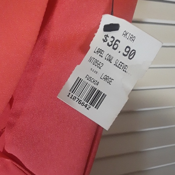 Top - Picture 4 of 4